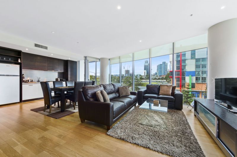 211/2 New Quay Promenade, Docklands - Thumbnail 4