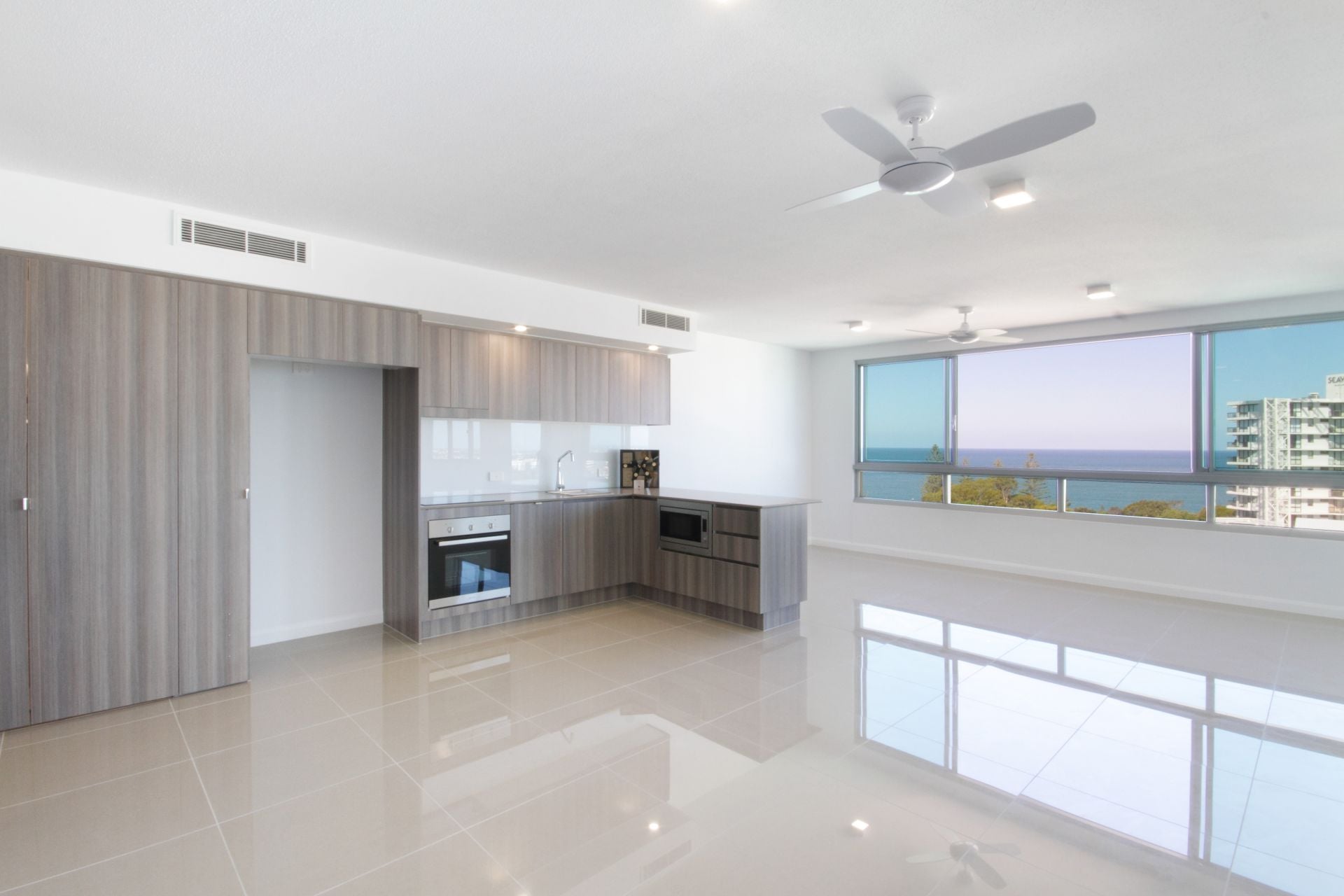 704/21 Douglas Street Mooloolaba QLD, Mooloolaba - Thumbnail 2