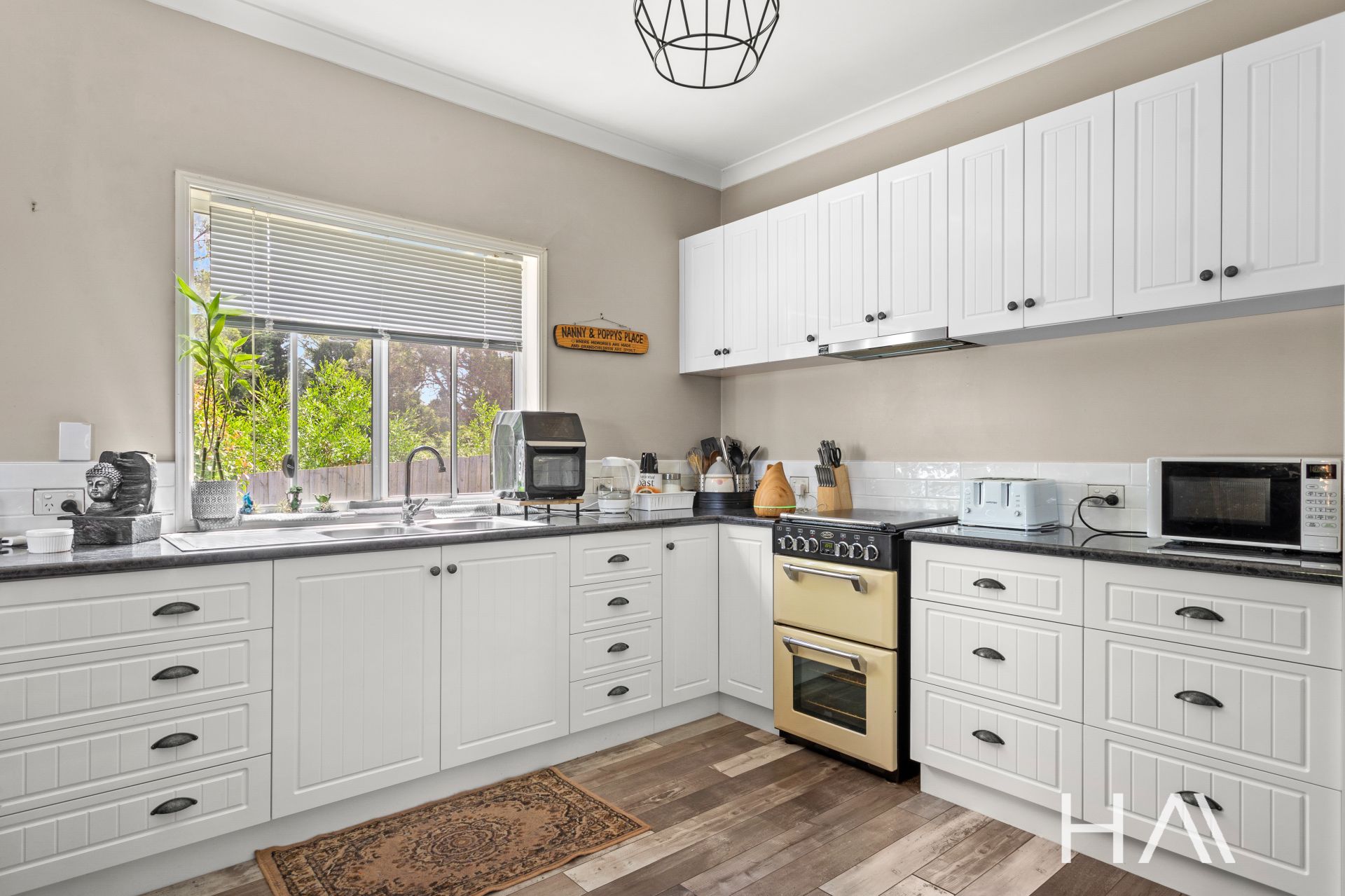 11 Post Office Road, Hillwood Harrison Agents