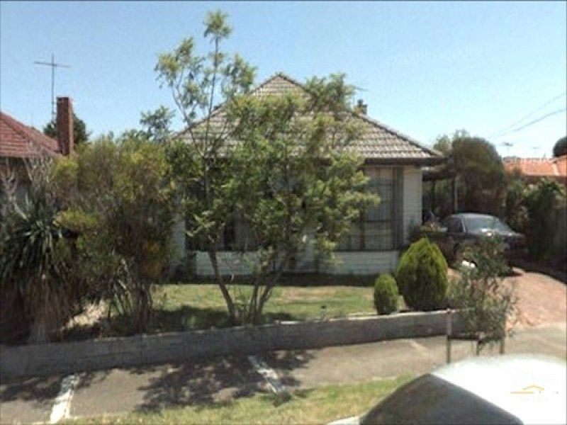 1 Bracken Grove, ALTONA, Altona - Thumbnail 2