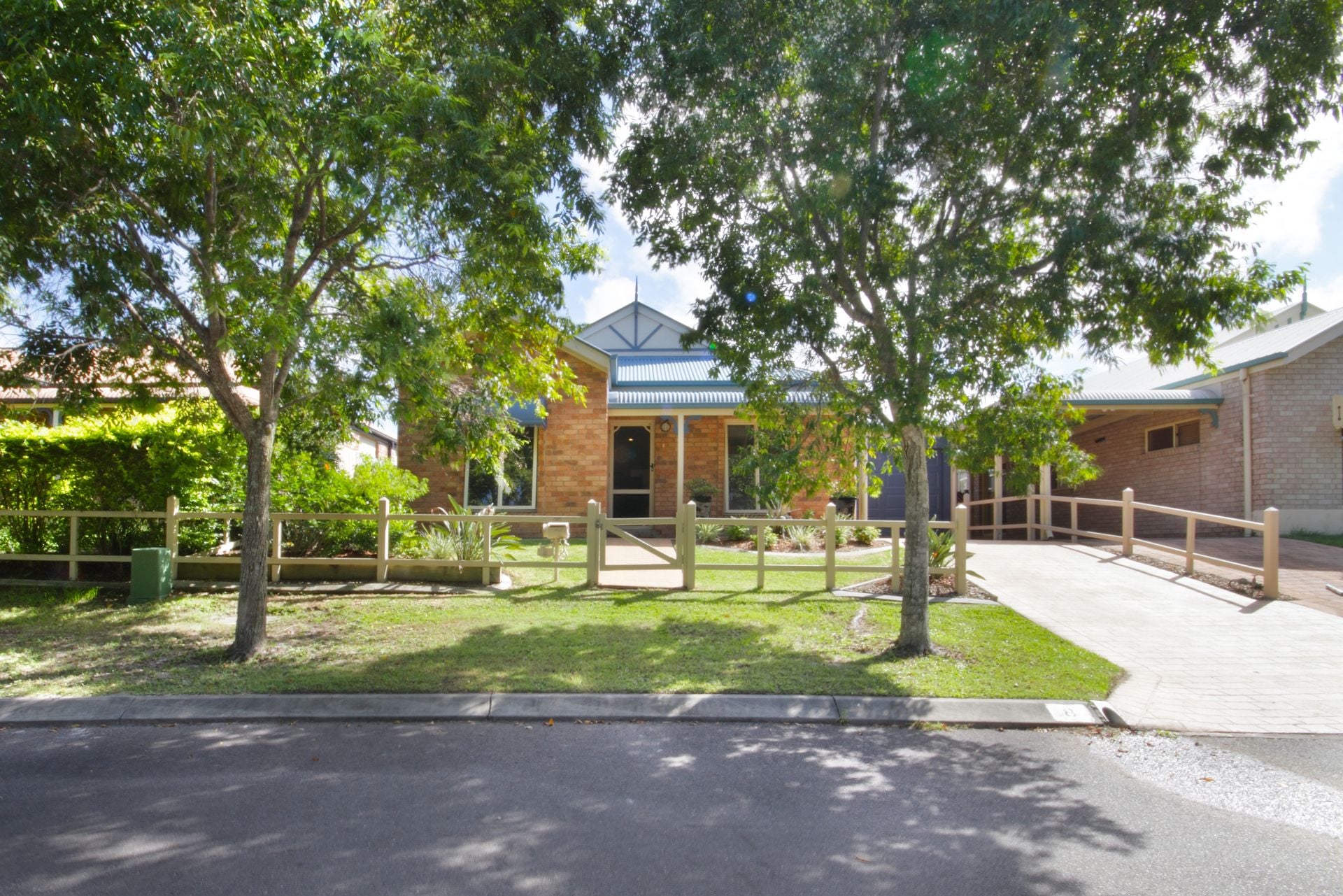 8 Chesterton Crescent Sippy Downs QLD, Sippy Downs - Thumbnail 2