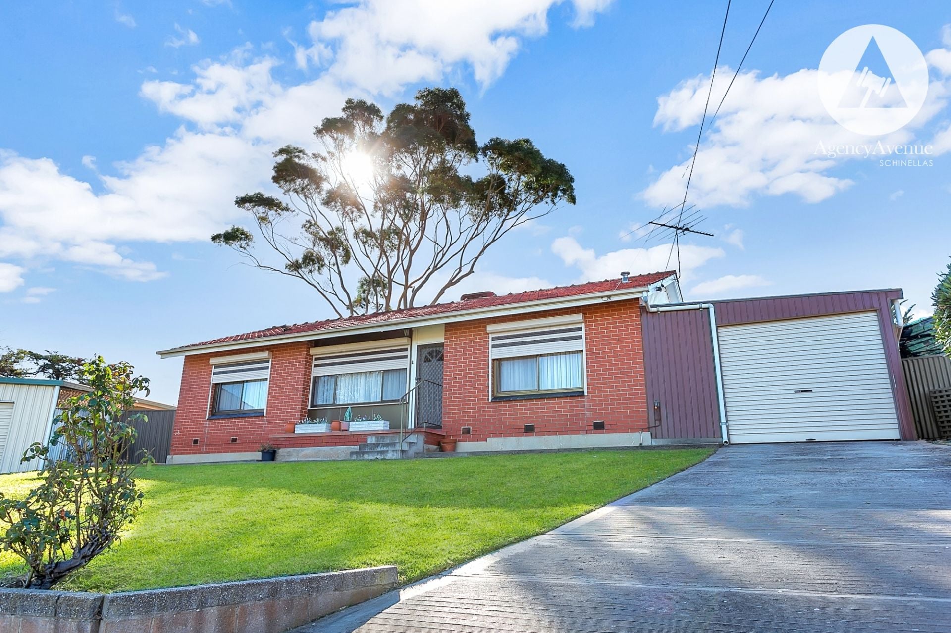 16 Borraga Street, O'Sullivan Beach - Thumbnail 2