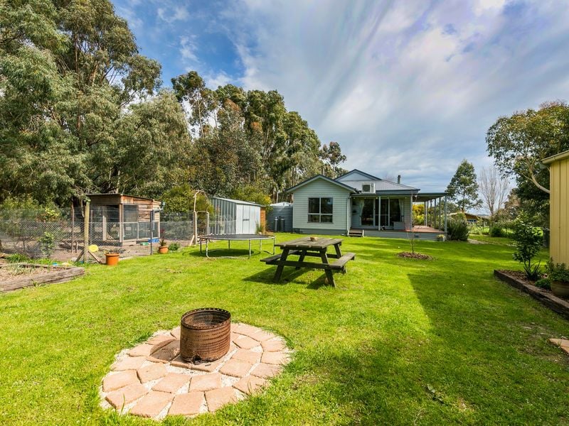 37 Aurel Road, Deans Marsh - Thumbnail 2