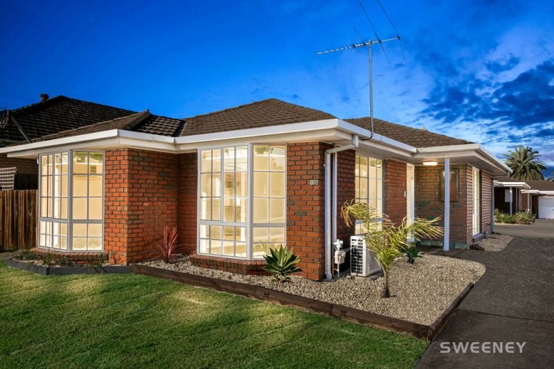 1/136 Queen Street, Altona - Thumbnail 2