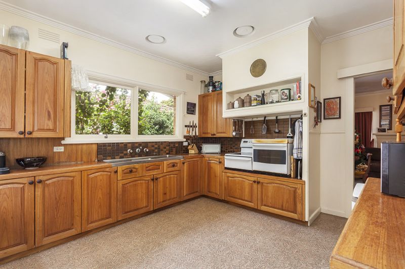 23 Morley Crescent, Box Hill North - Thumbnail 4