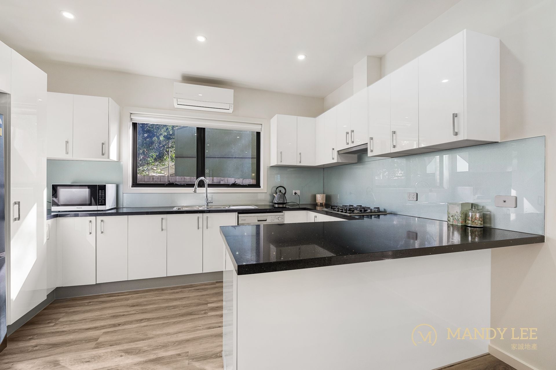 2/2 Weeks Close Rowville VIC, Rowville - Thumbnail 5