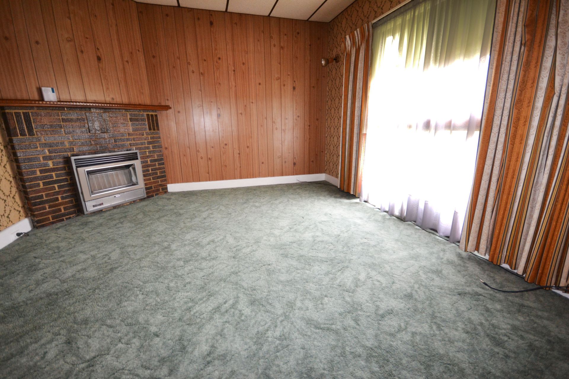 SPACIOUS FAMILY HOME IN A GREAT LOCATION!