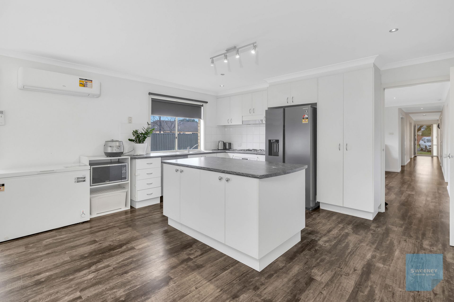 5 St Johns Walk, Caroline Springs - Thumbnail 4