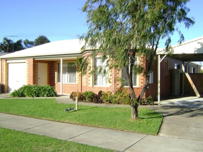 8 Mulgoa Court BARWON HEADS VIC, Barwon Heads - Thumbnail 2