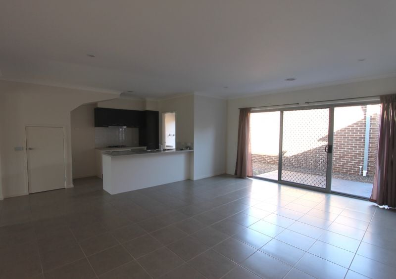 36 Palisades Boulevard, South Morang