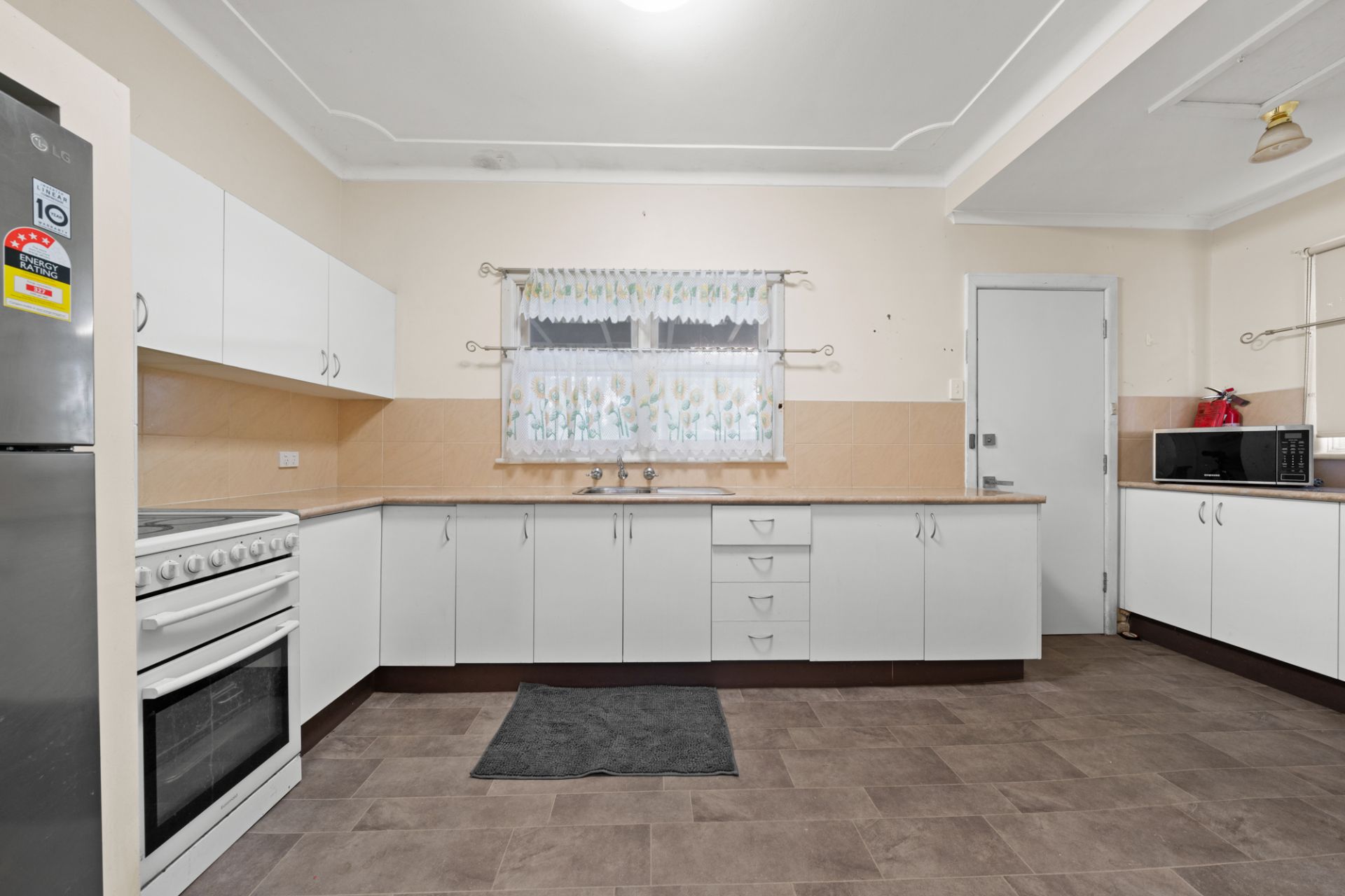 12 Miami Avenue Woy Woy NSW, Woy Woy - Thumbnail 4