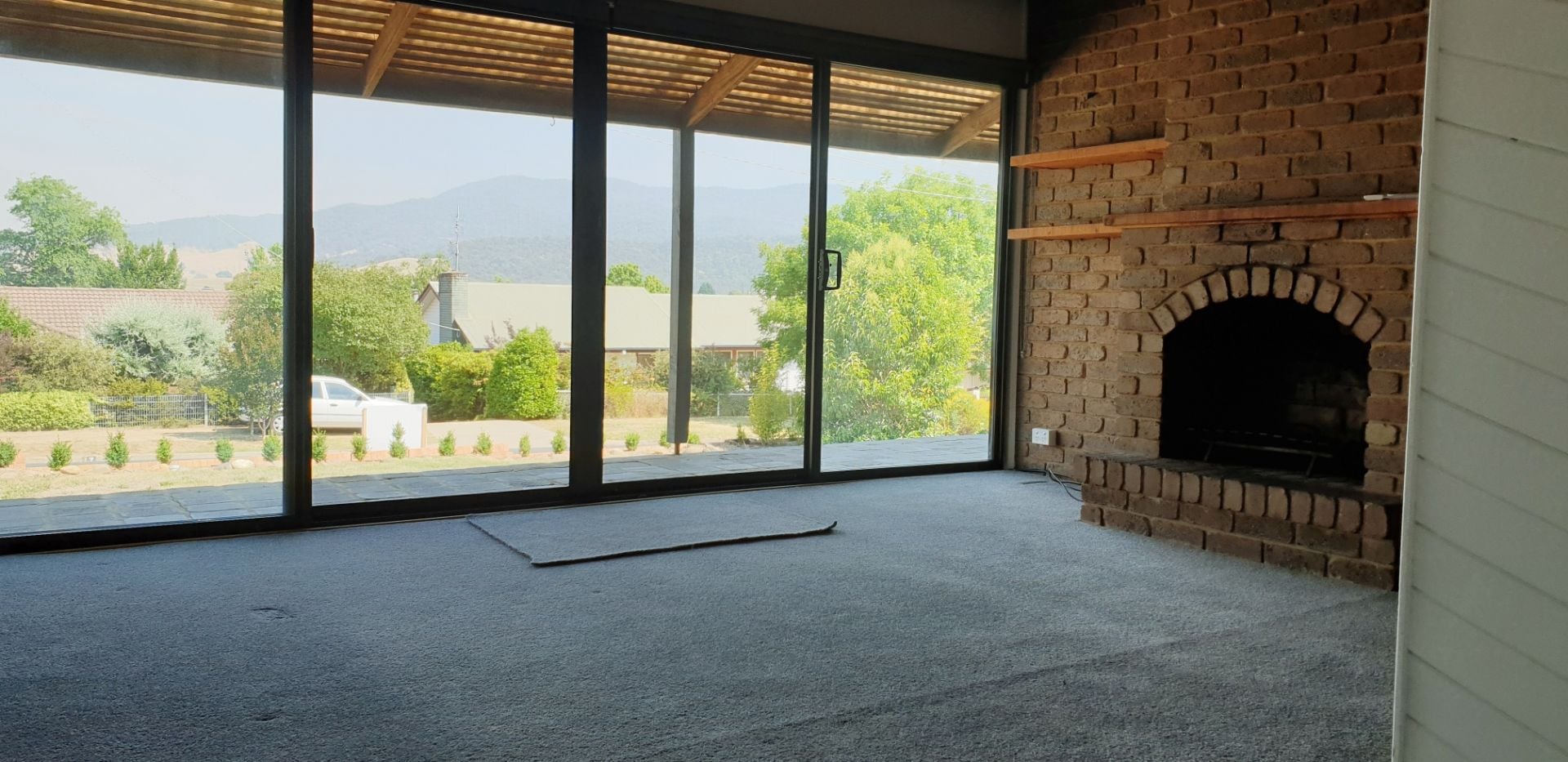 8 Bird Avenue MYRTLEFORD VIC, Myrtleford - Thumbnail 2
