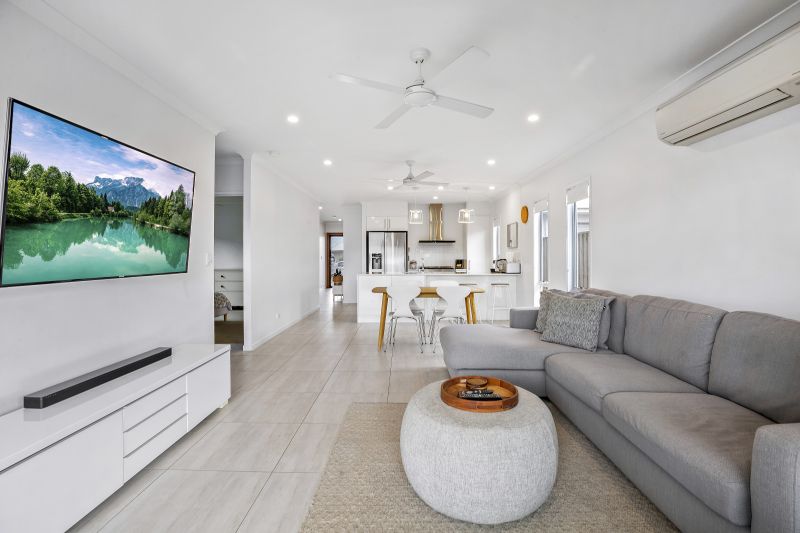 10 Angelou Court, Baringa