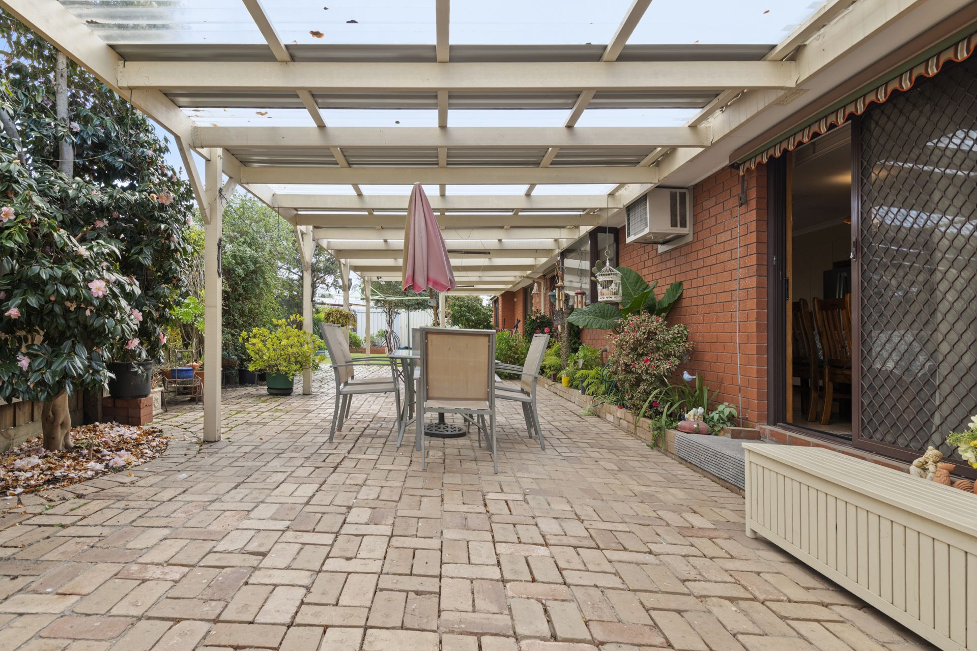 SURPRISE PACKAGE - 4 BEDROOMS, 2 BATHROOMS
