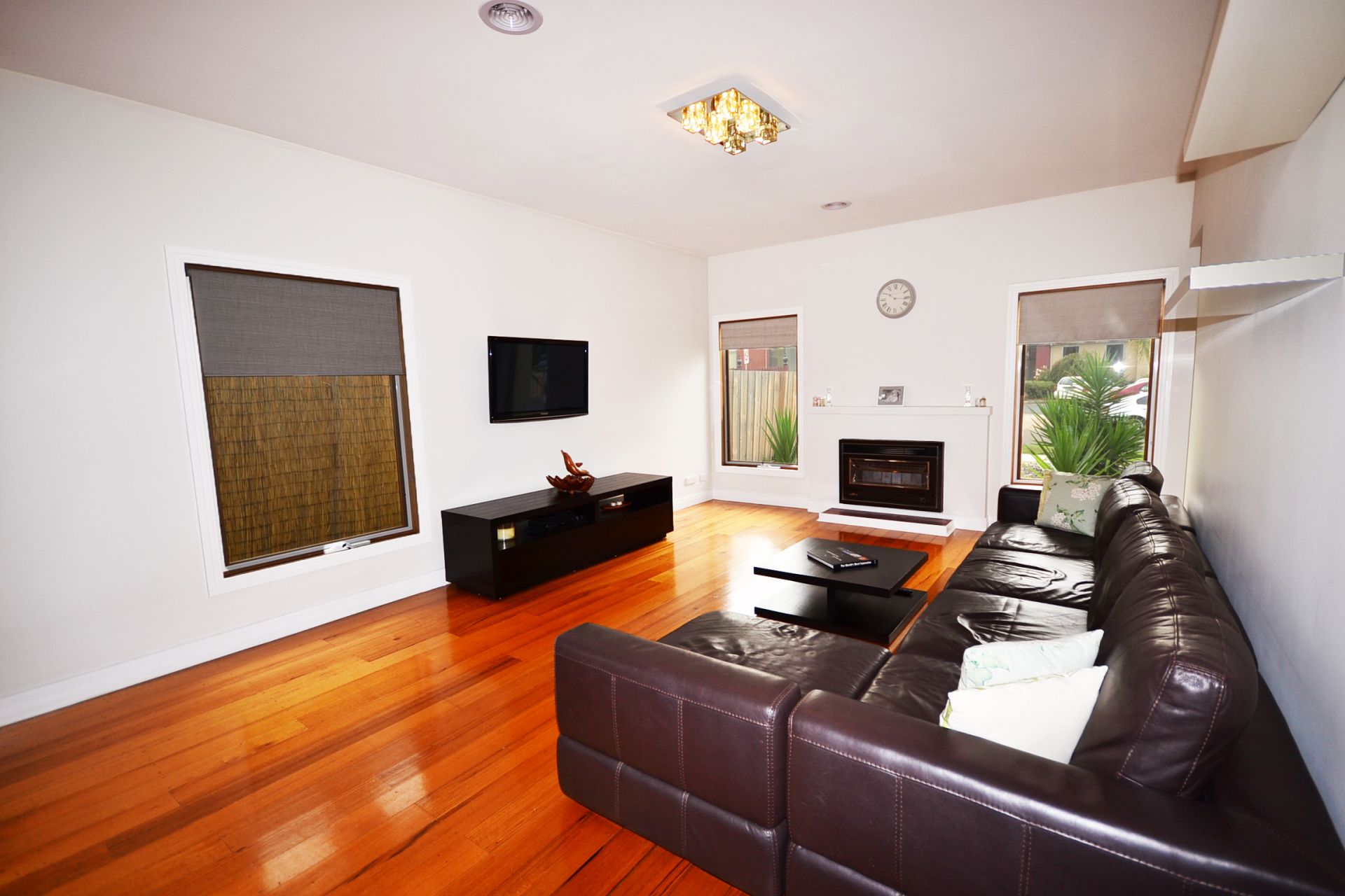 SUPERB MODERN STYLE