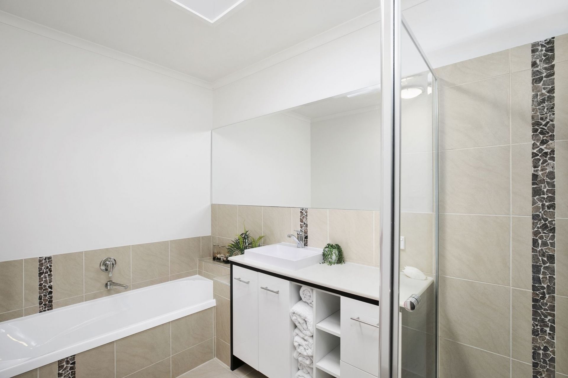53 Mermaid Avenue Ocean Grove Victoria, Ocean Grove - Thumbnail 6