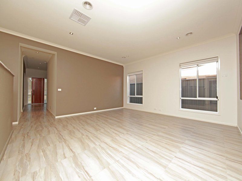 50 Torbreck Avenue SOUTH MORANG, South Morang - Thumbnail 8