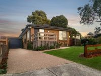 2/2 Adamson Road, Beaconsfield VIC