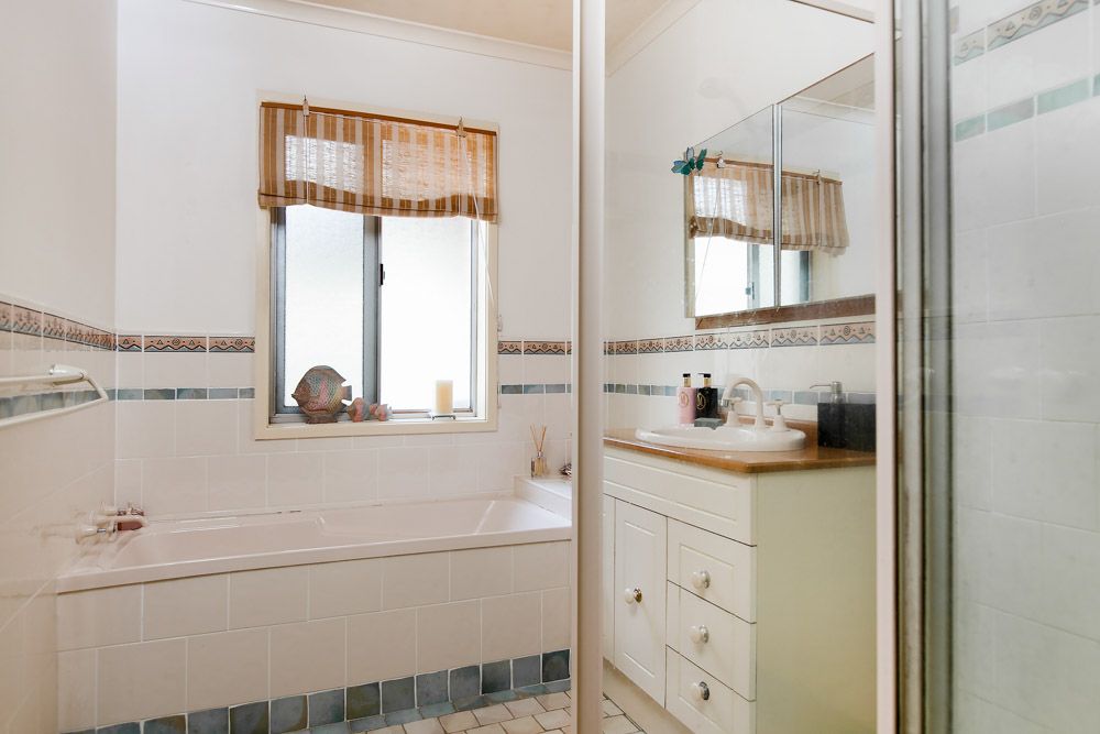 3 Hazel Crescent, Thirroul NSW