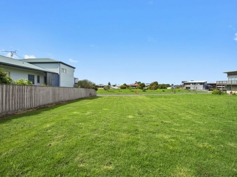 38 Seaview Drive, Apollo Bay, VIC, Apollo Bay - Thumbnail 3
