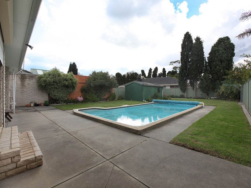 8 Robin Street, Altona - Thumbnail 6