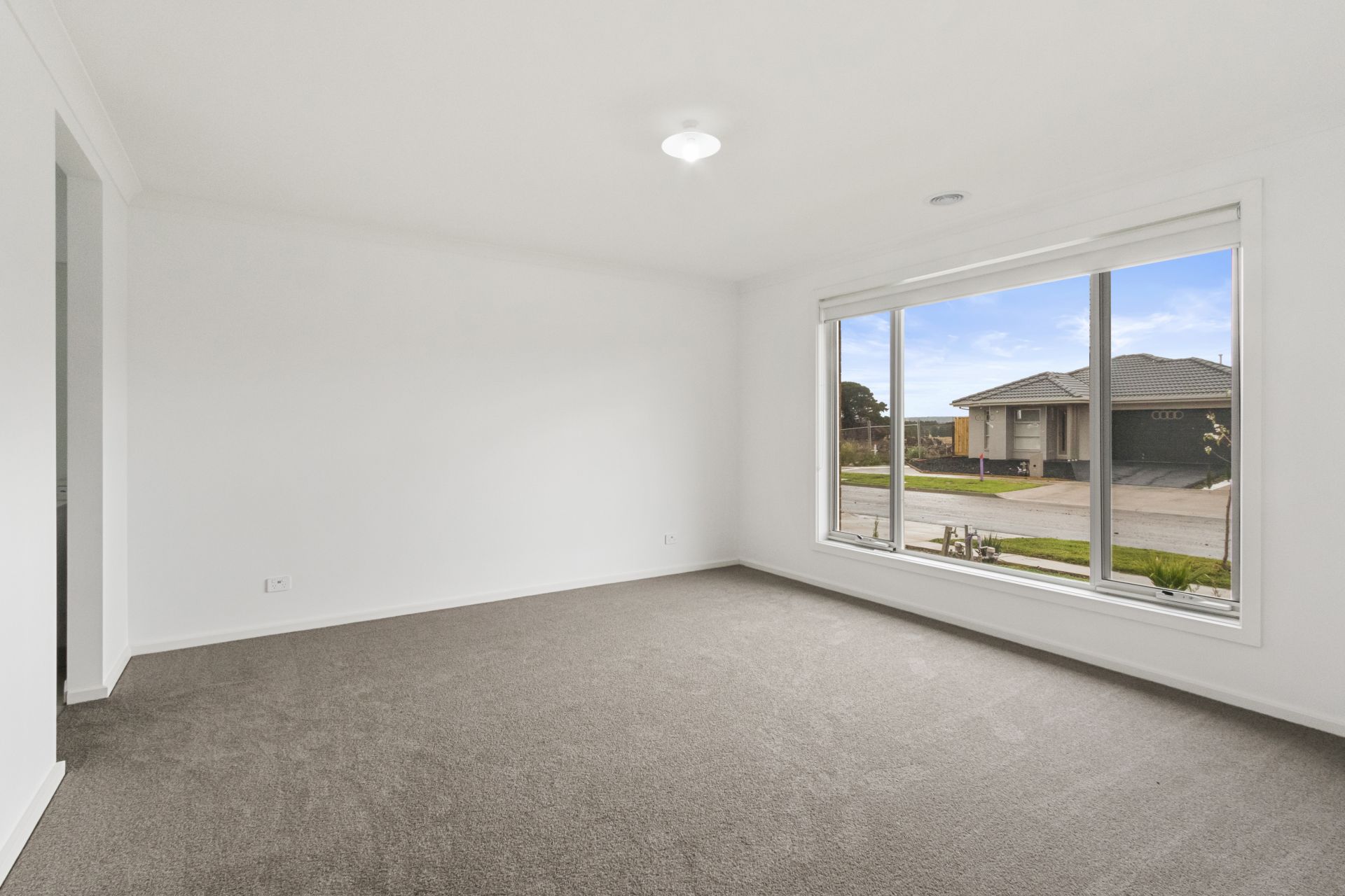 A brand-new family home for you!