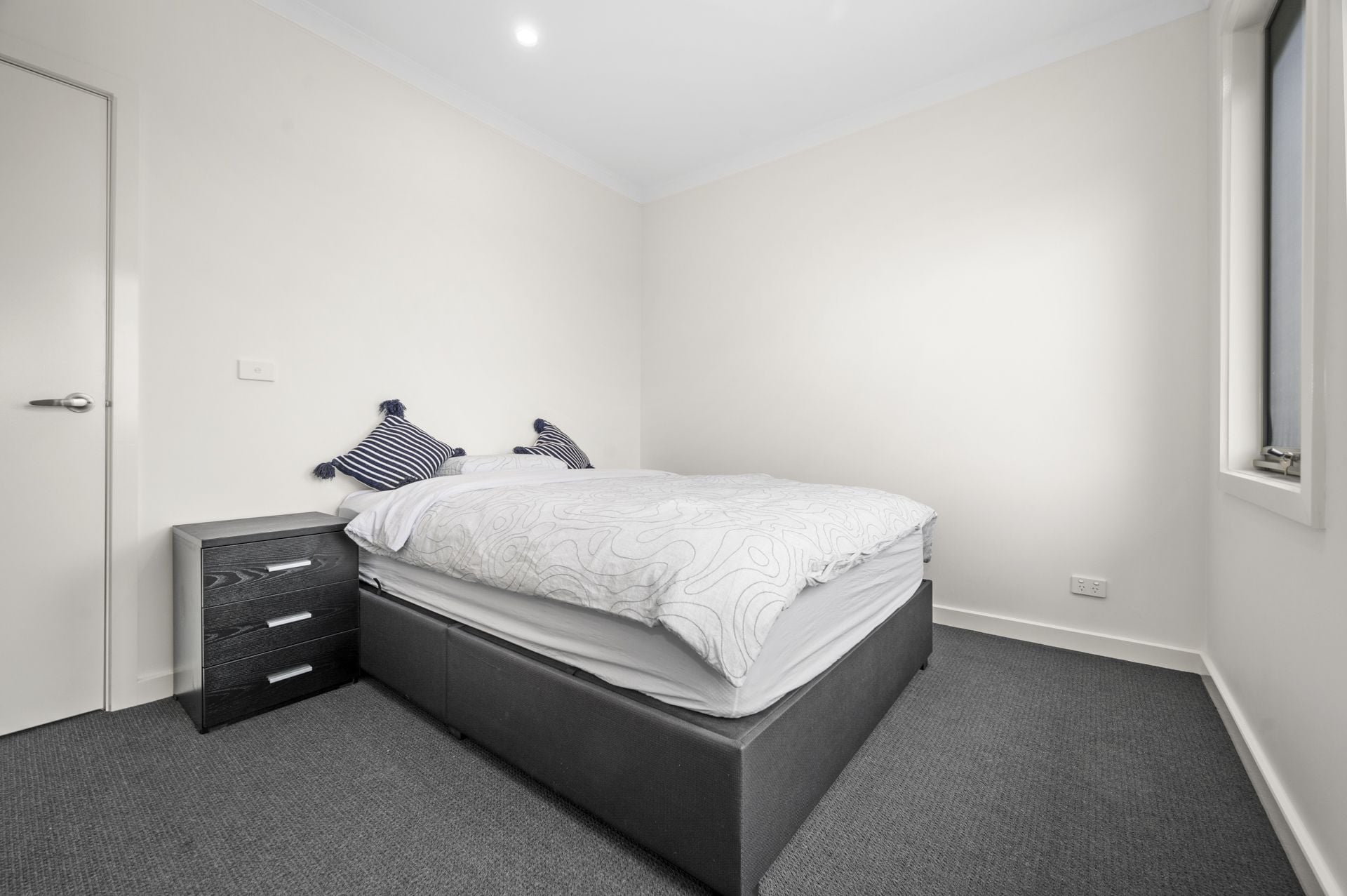LOW MAINTENANCE LIVING IN A GREAT LOCATION