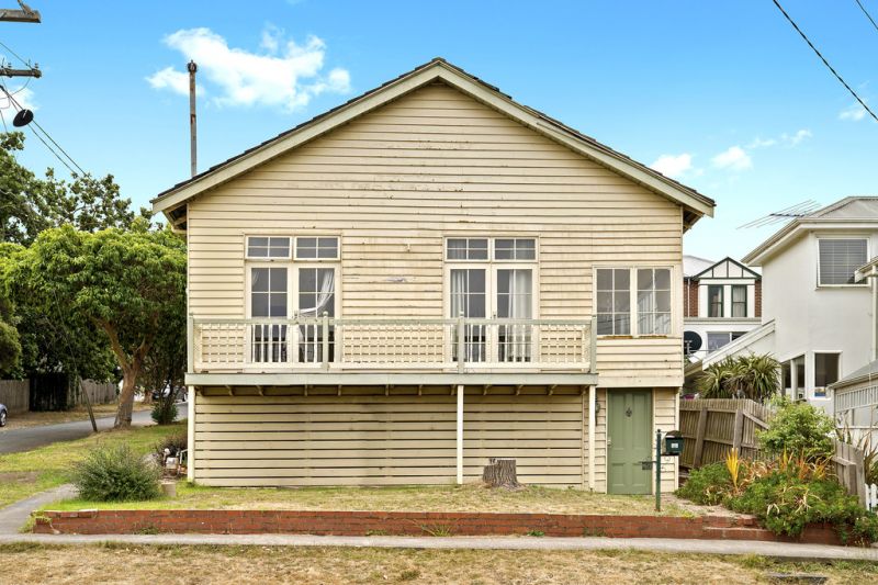 60 Fairview Avenue, Newtown