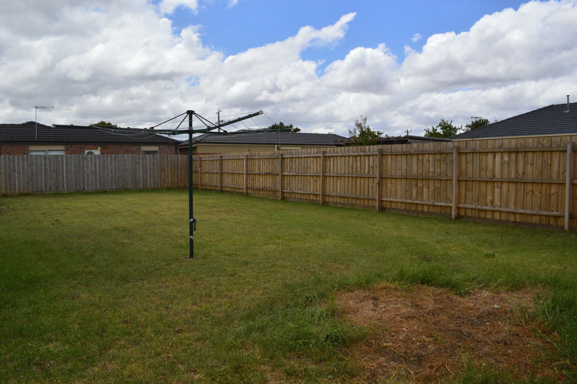 WALKING DISTANCE TO ALL AMENITIES