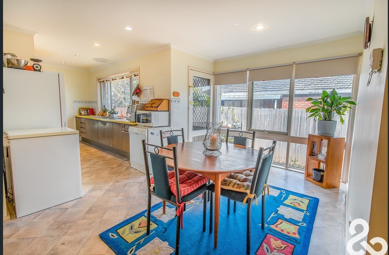 Immaculate Family Living!