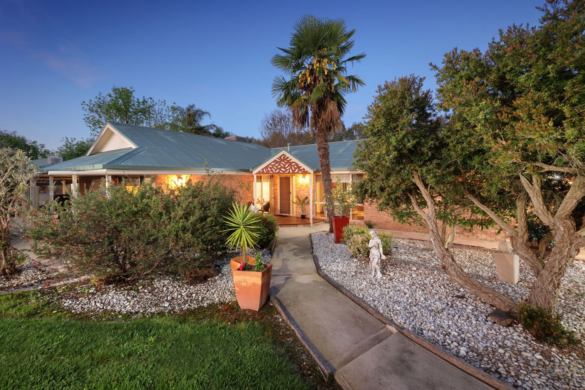 1261 Kiewa Valley Highway, Kiewa OBrien Real Estate