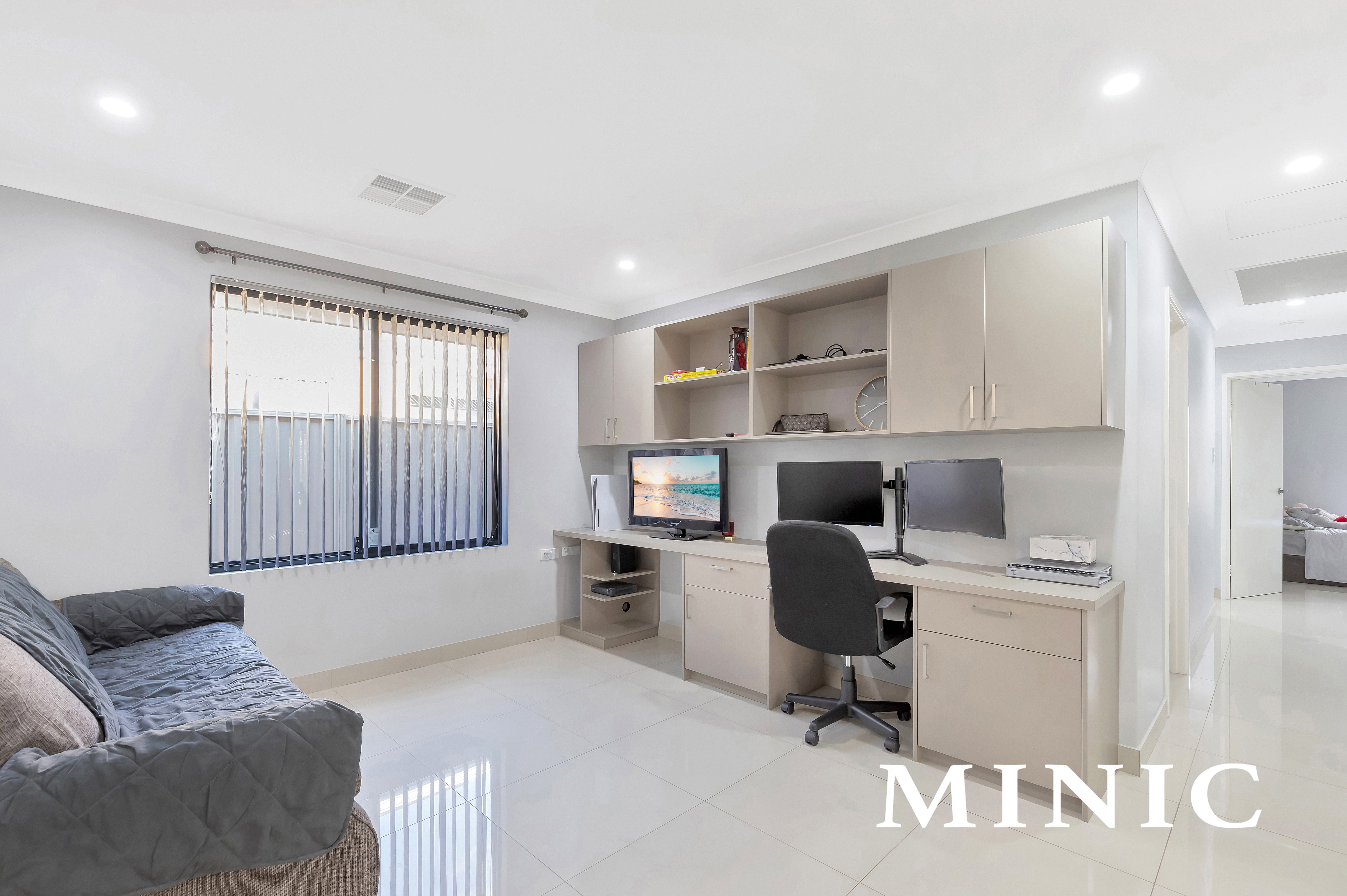 18 Wonnich Street, Byford