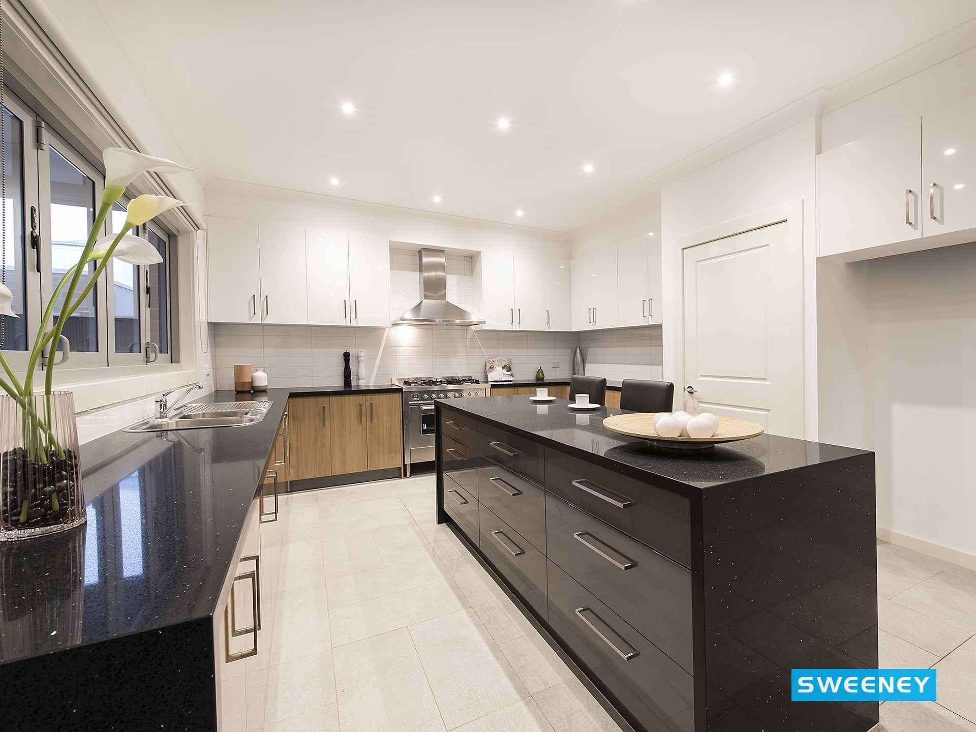 16 Jolimont Street, Caroline Springs - Thumbnail 3