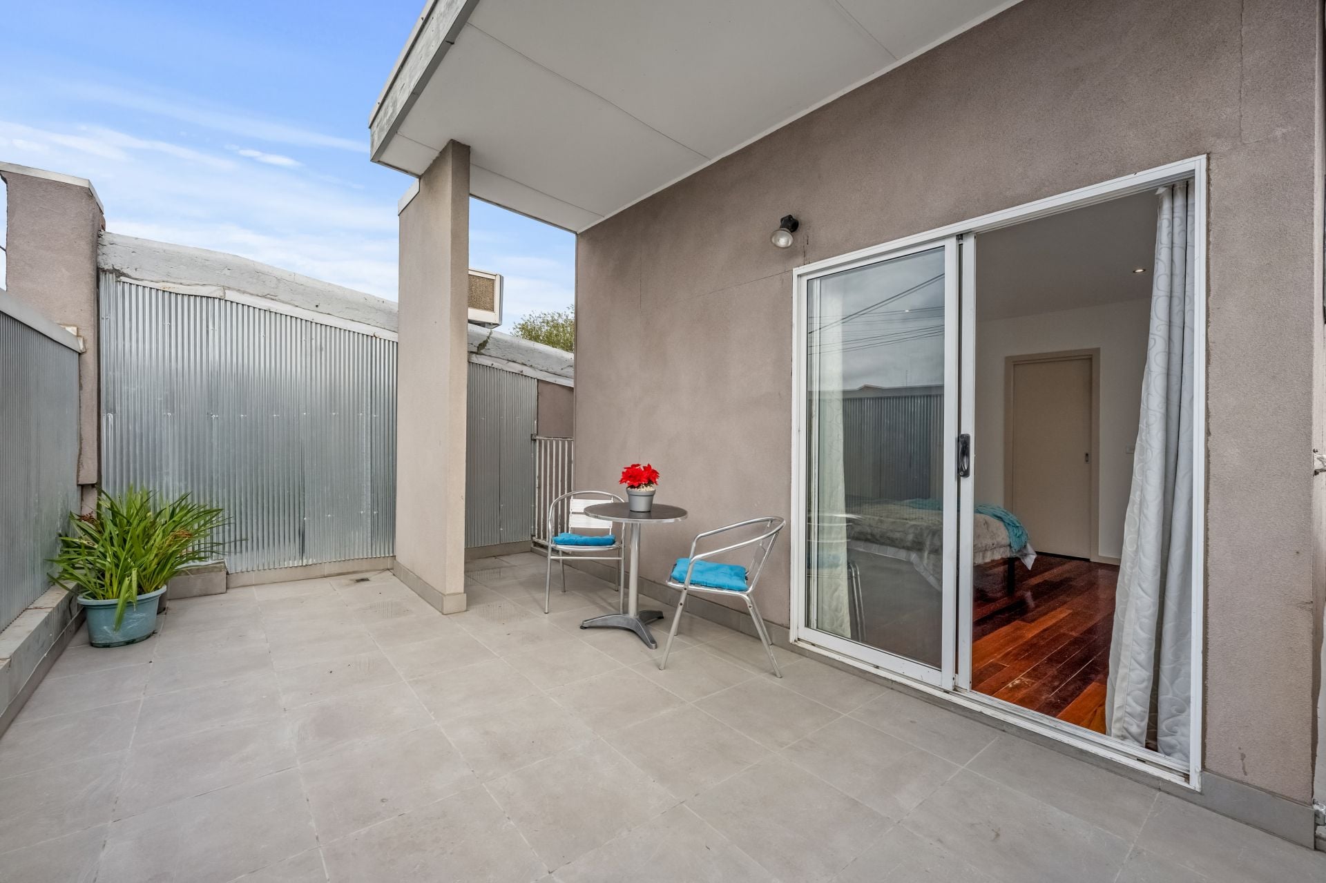 Unbeatable 4-bedroom townhouse!