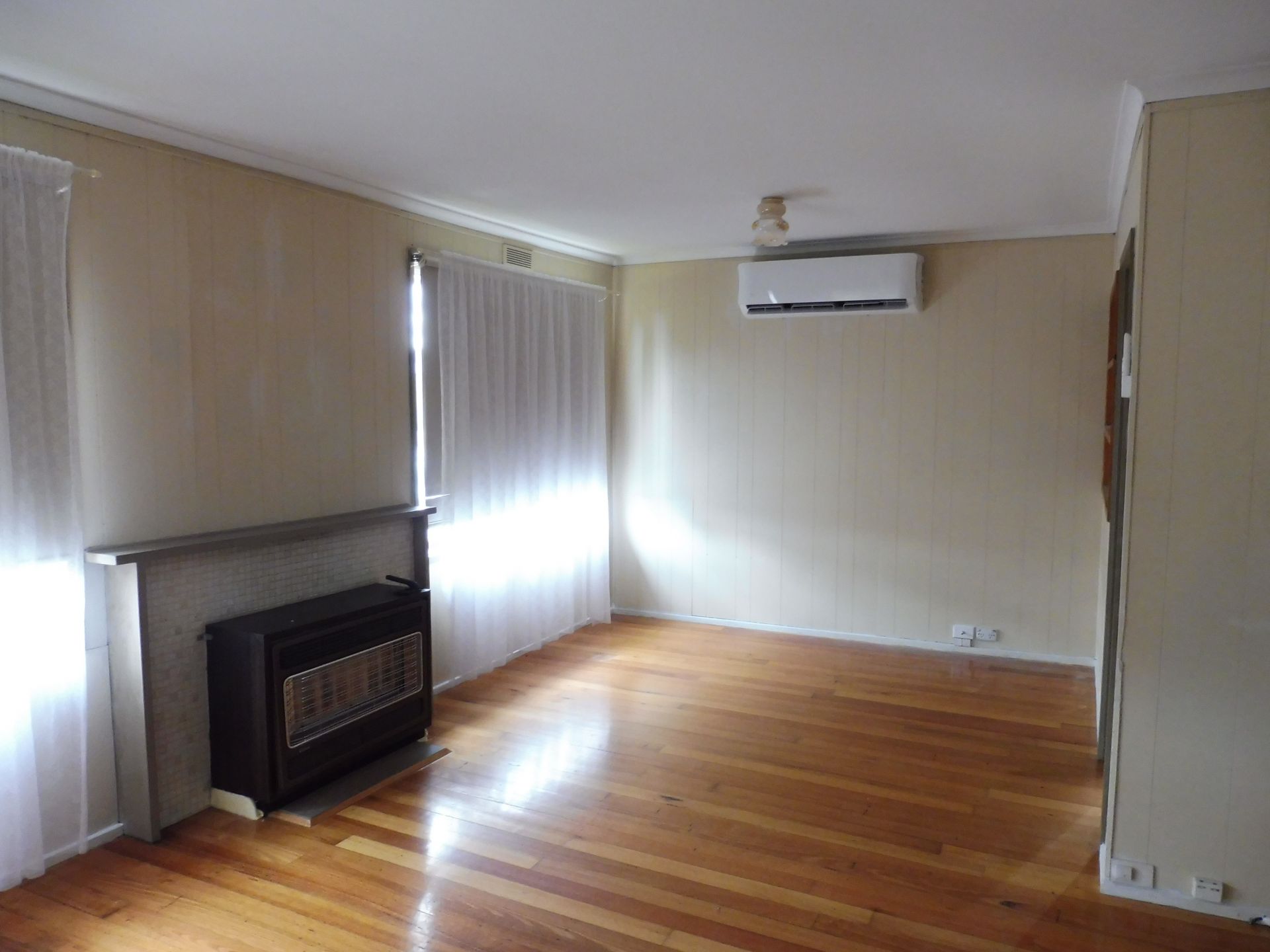 FAMILY HOME IN PERFECT LOCATION