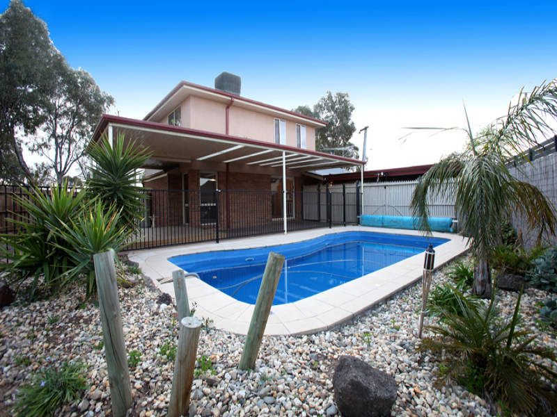 11 Esther Court, Seabrook - Thumbnail 5