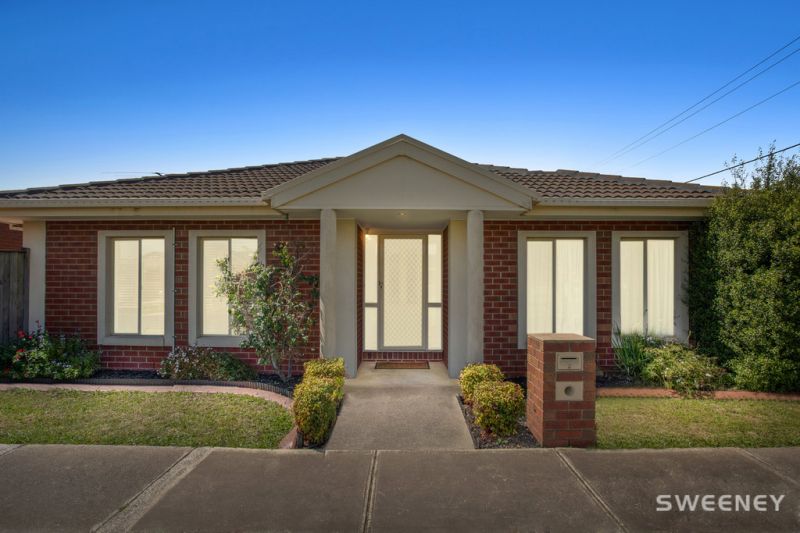 27 Spicer Boulevard, Altona Meadows - Thumbnail 2