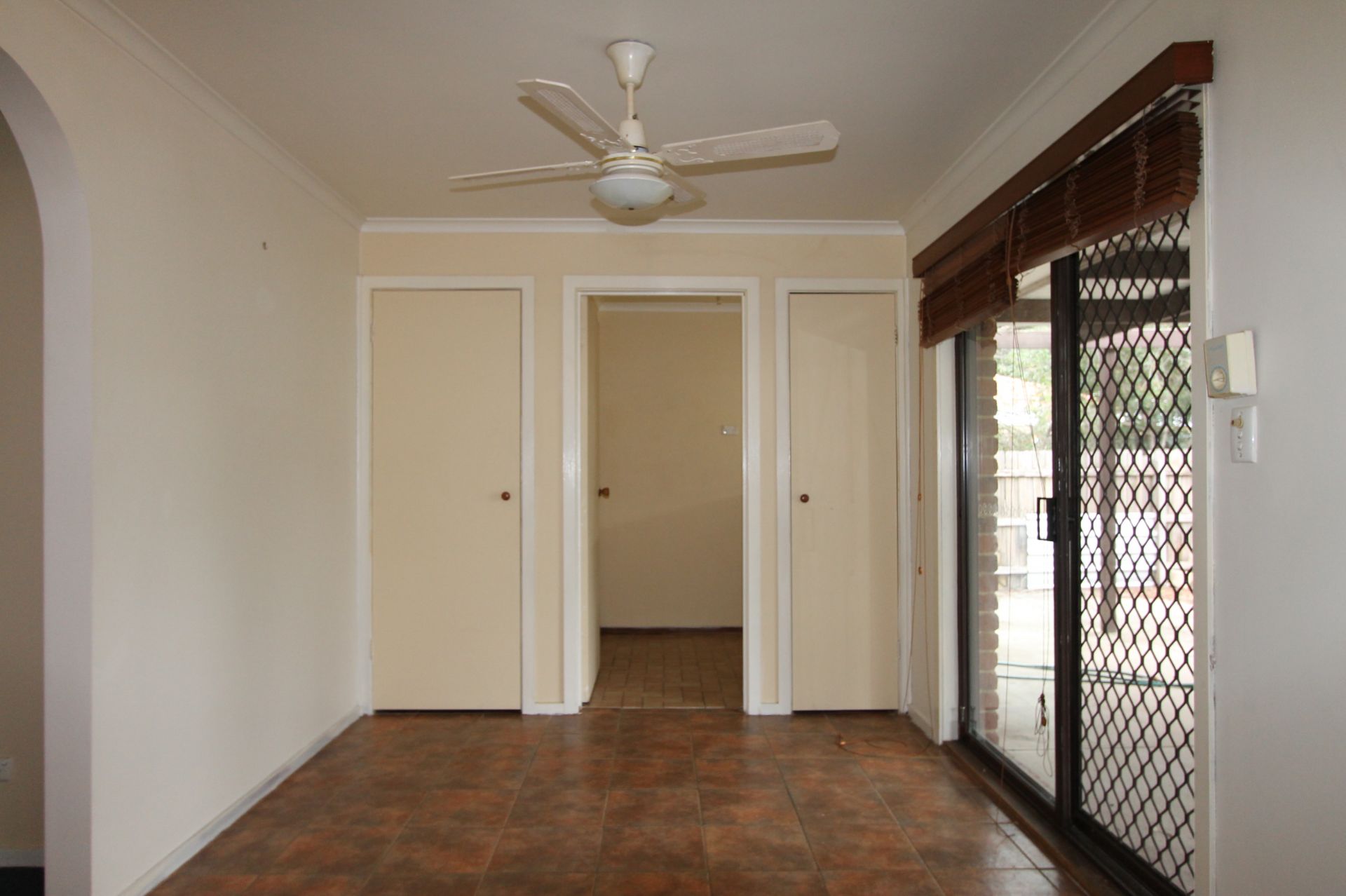 COMFORTABLE & AFFORDABLE FAMILY HOME!!