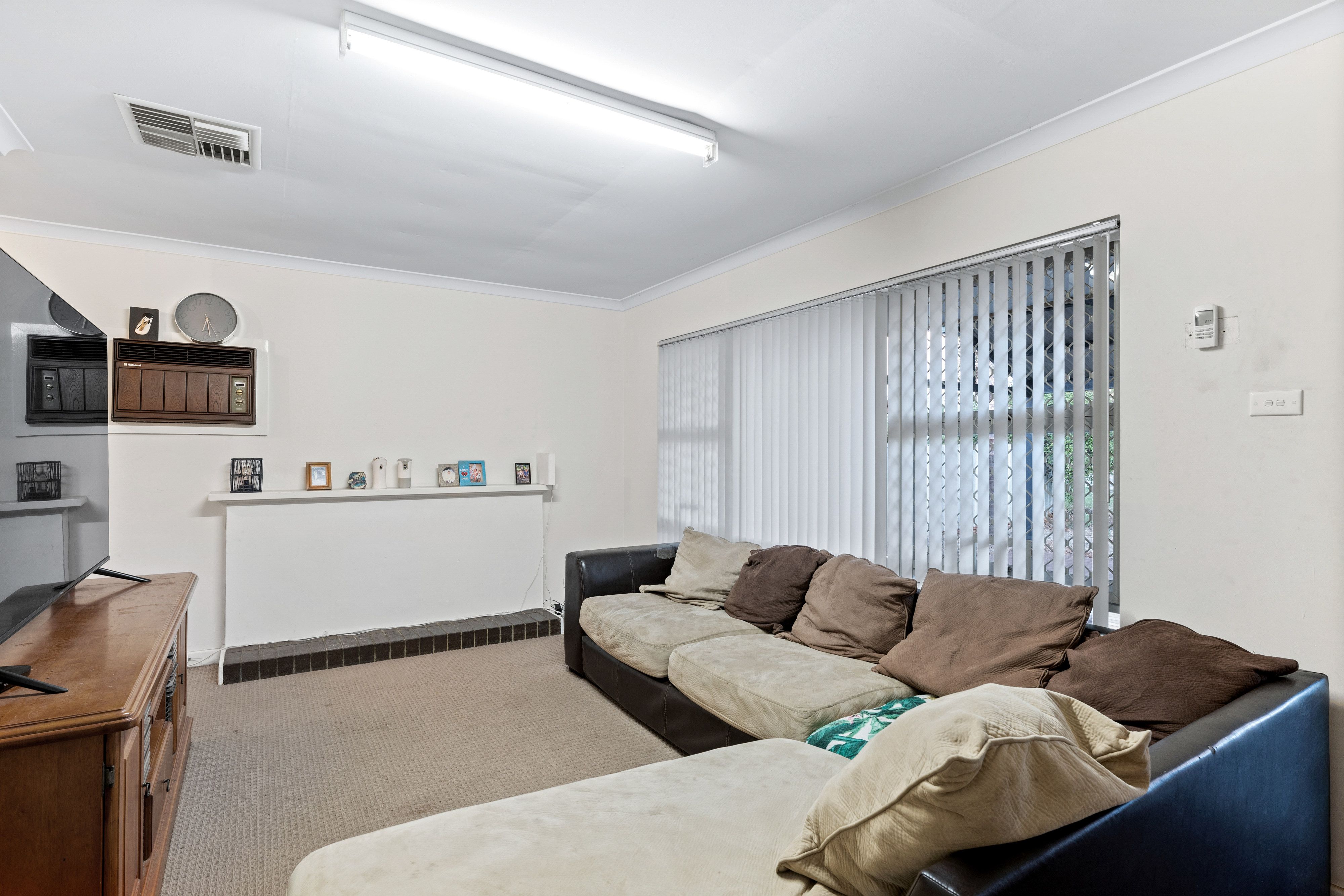 Real Estate For Sale 47 Eileen Street Gosnells , WA