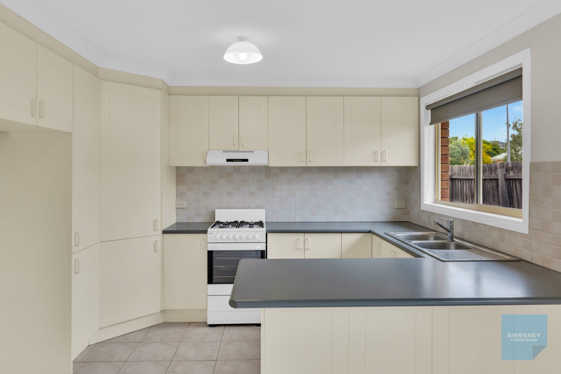 2/29 Delbridge Drive, Sydenham - Thumbnail 3