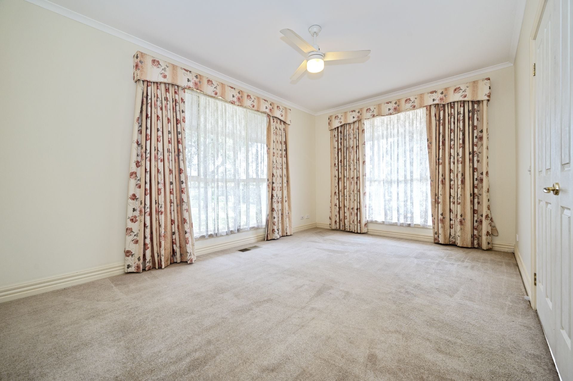 LOVELY FAMILY HOME
