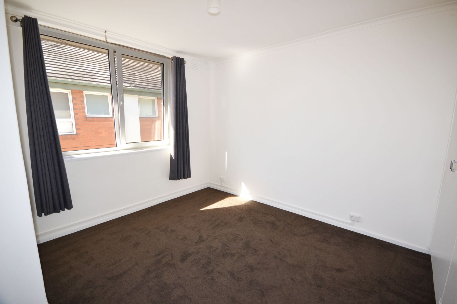 RENOVATED - WALKING DISTANCE TO ZONE 1 TRAIN AND TRAM