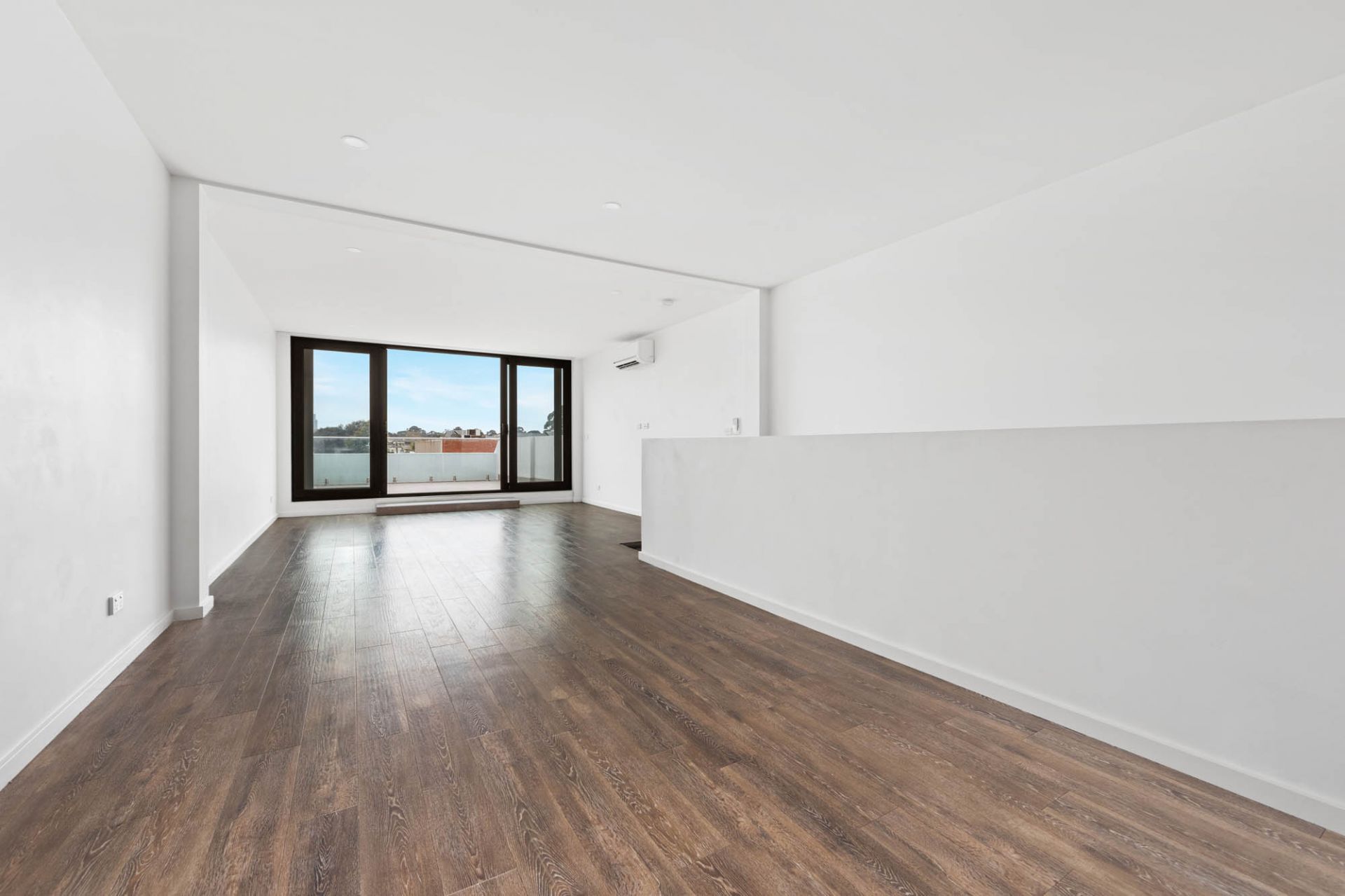 201/22 Dianella Lane, St Kilda East - Thumbnail 4