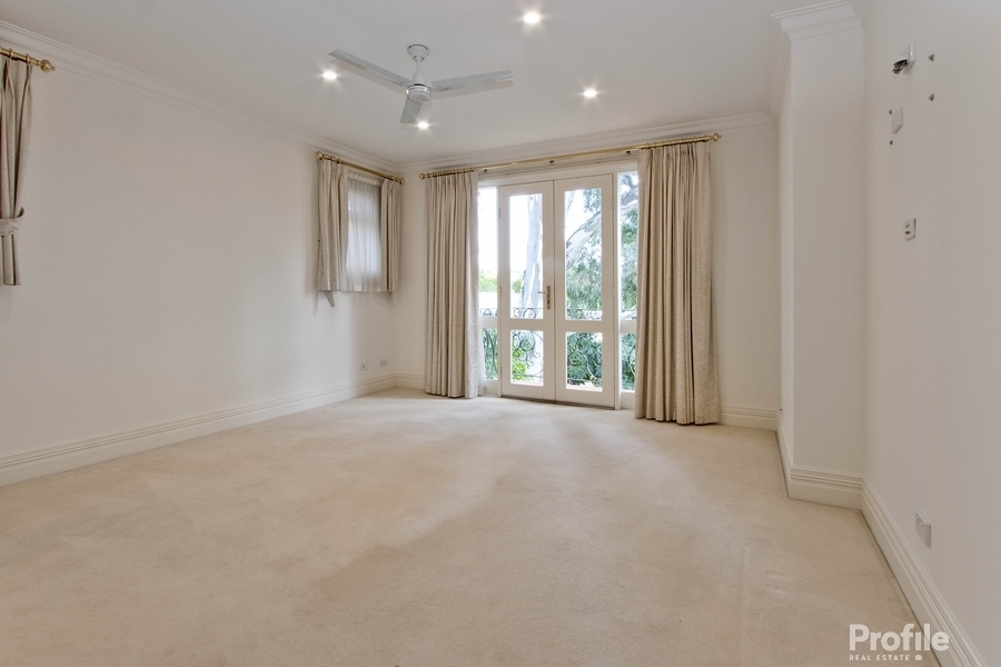 1/7 Charra Street Hyde Park 5061