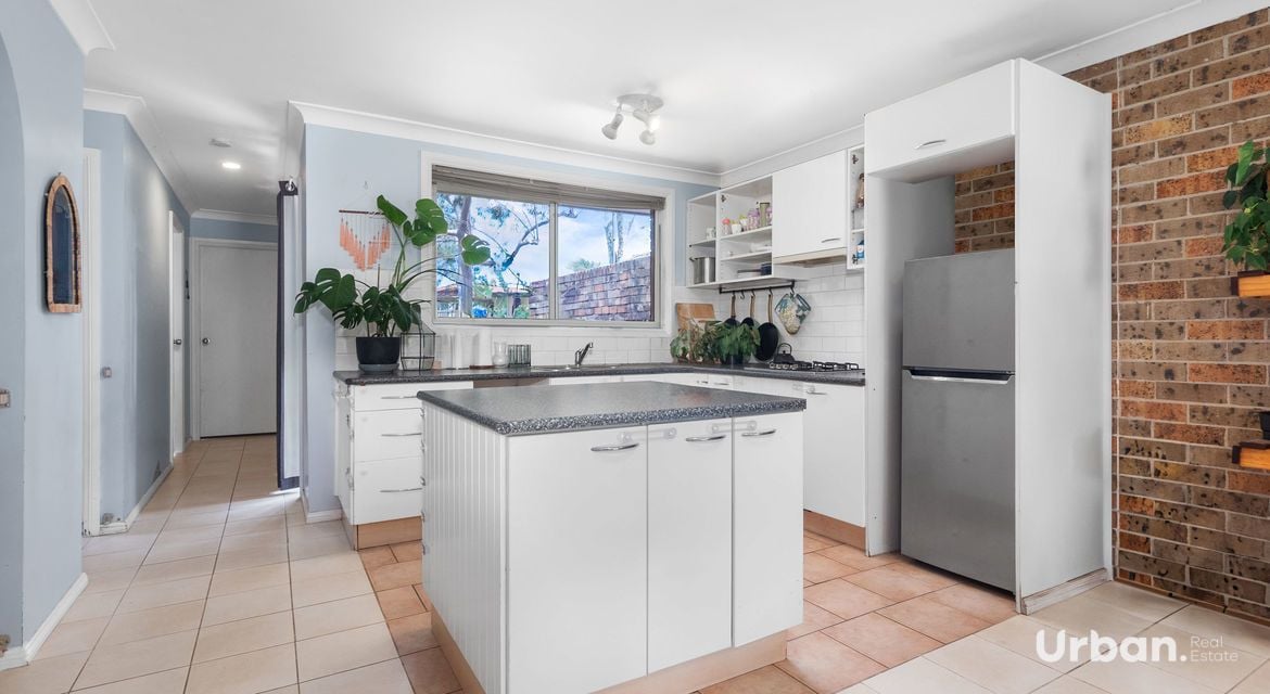 Bligh Park 1/27 Neilson Crescent