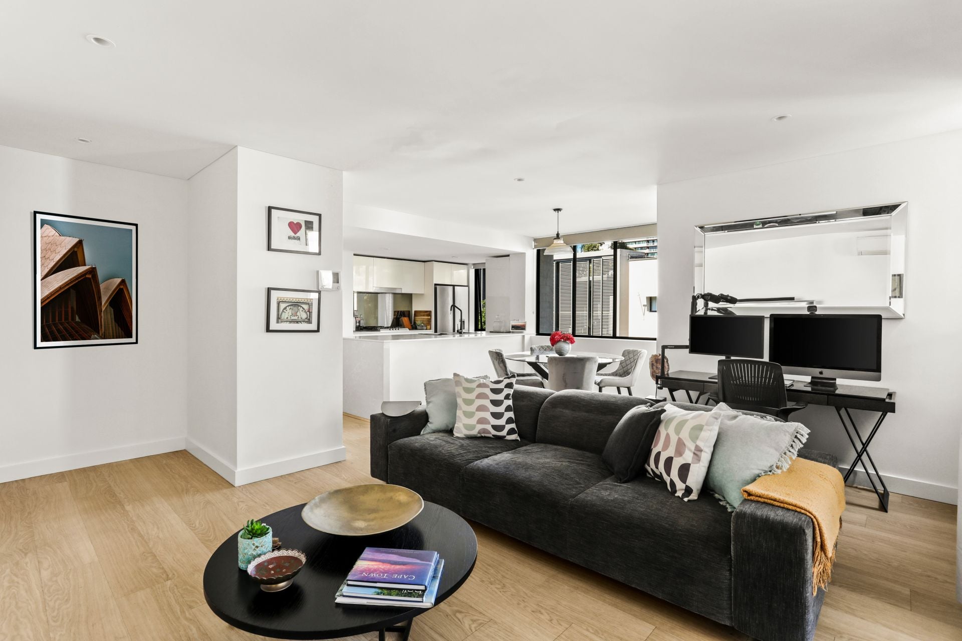 22/9 Grandstand Parade, Zetland, Zetland - Thumbnail 2