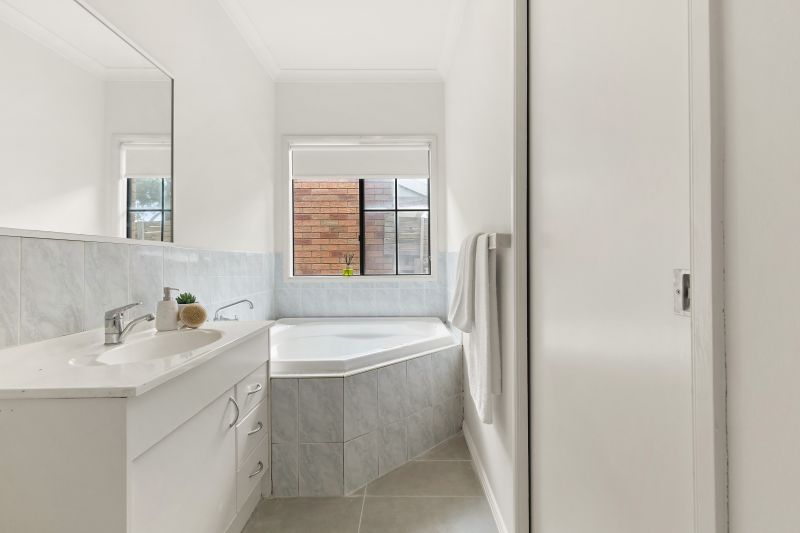 1 Middle Court, Thomastown