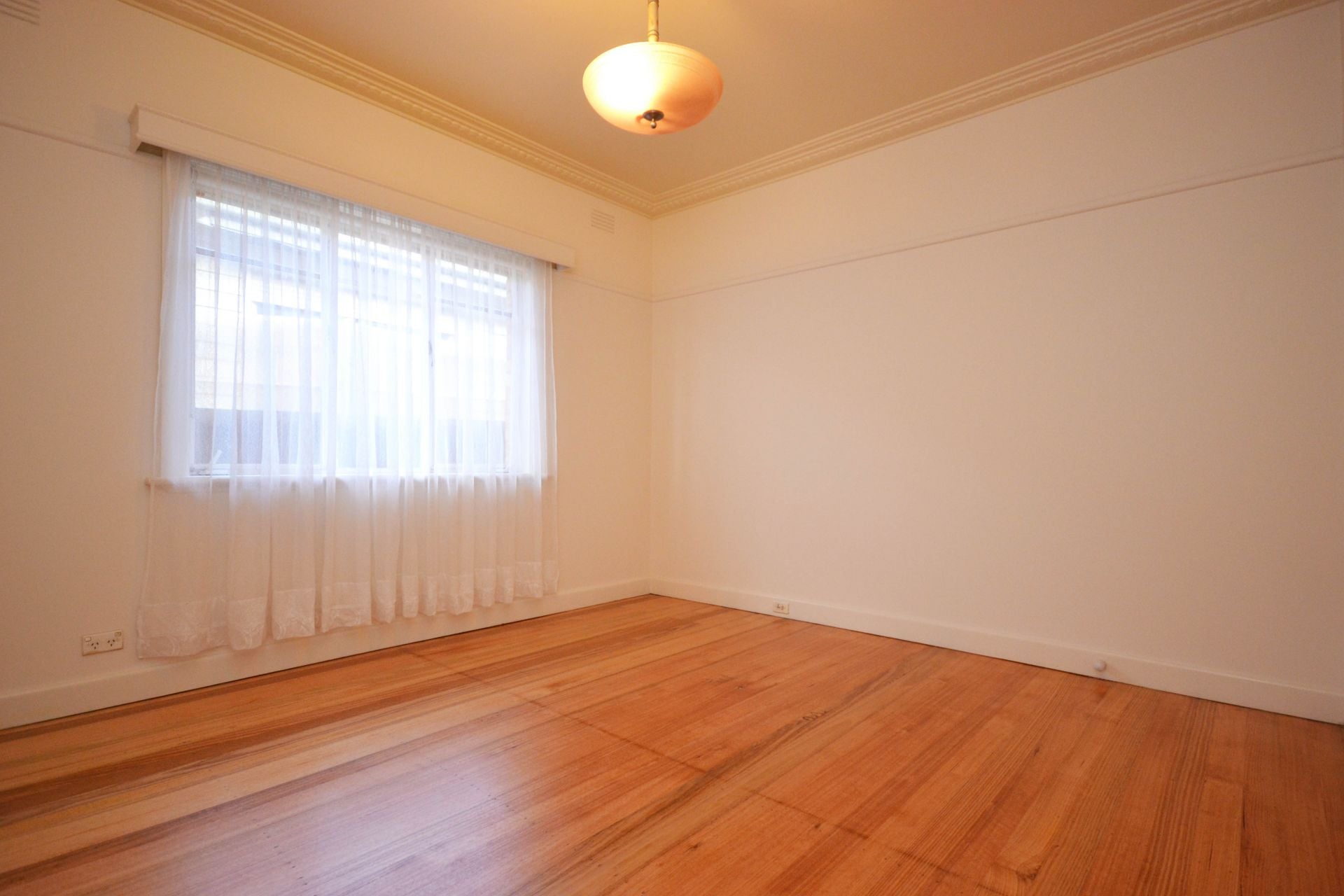 FRESHLY PAINTED THREE BEDROOM HOME