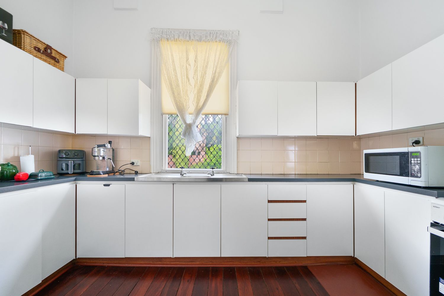 25 Kidman Avenue, South Guildford
