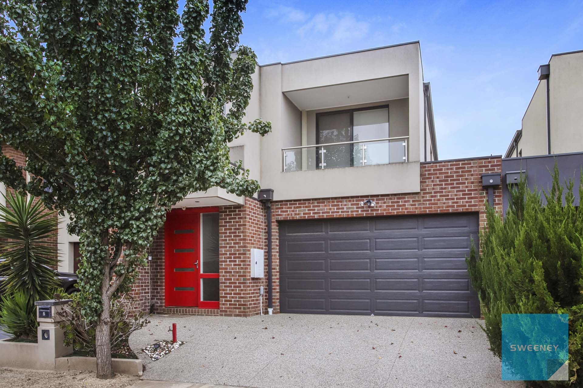 5 Beaconsfield Lane, Caroline Springs - Thumbnail 2